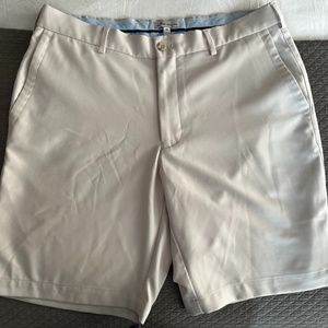 Peter Millar Performance Golf Shorts size 34